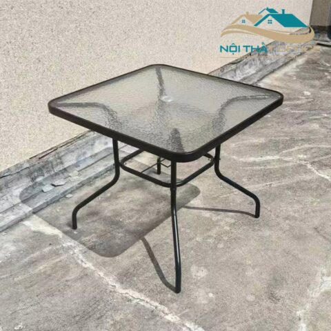 ban cafe ngoai troi mat kinh vuong bnt 049 4